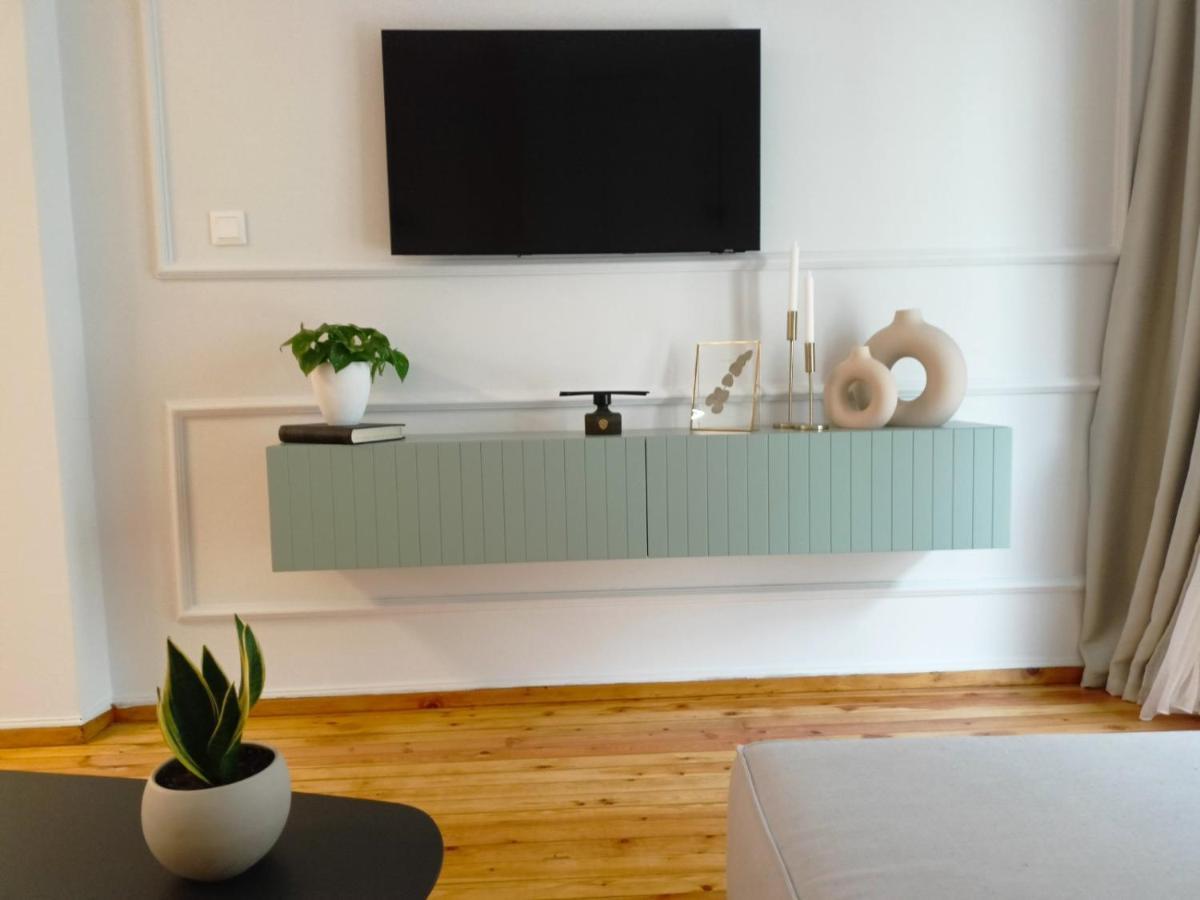 Stylish Modern Classic Apartment テッサロニキ エクステリア 写真