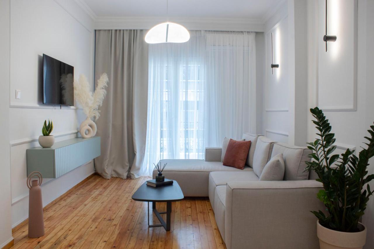Stylish Modern Classic Apartment テッサロニキ エクステリア 写真