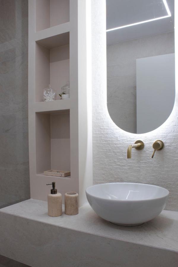 Stylish Modern Classic Apartment テッサロニキ エクステリア 写真
